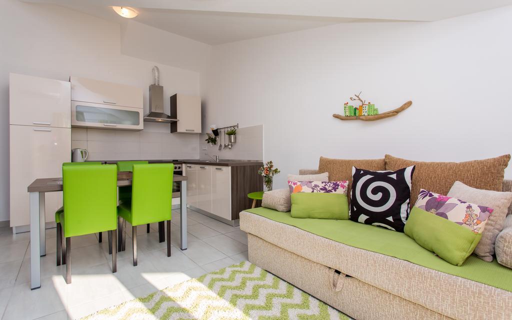 Apartments Matea Башка Екстер'єр фото